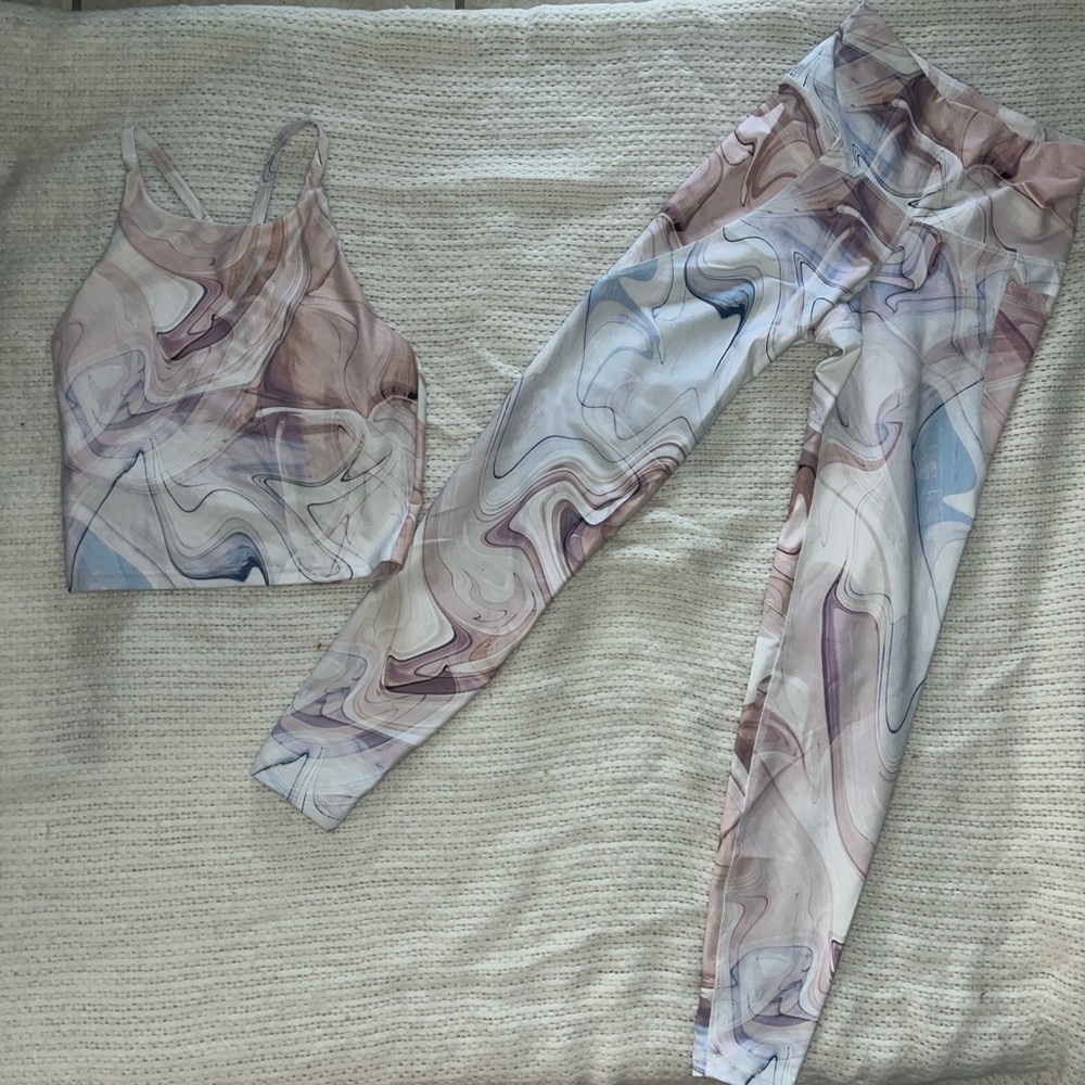 Old Navy Marble Print Leggings and Top Set